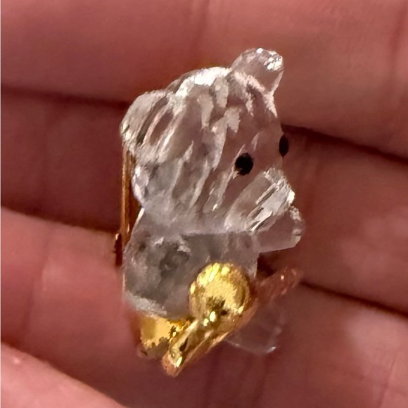 Swarovski BEAR TENNIS PLAYER PIN - Picture 3 of 6